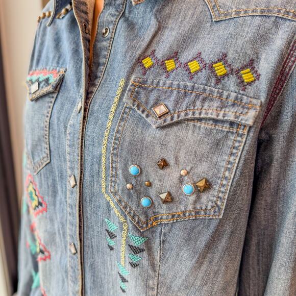 Double D Ranch, Embroidered Denim Shirt Jacket Snap Buttons, Studs, Beads-Large - Picture 4 of 14